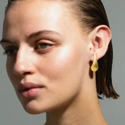 Jane Kønig smykker Jane Kønig Mega Orbis Drop ørering MODS-SS25-G| Forgyldte Sølvsmykker|Øreringe